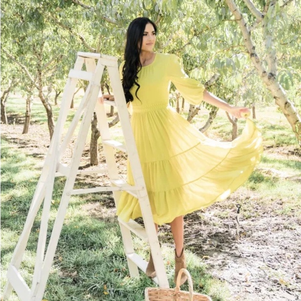 Rachel Parcell midi dress small